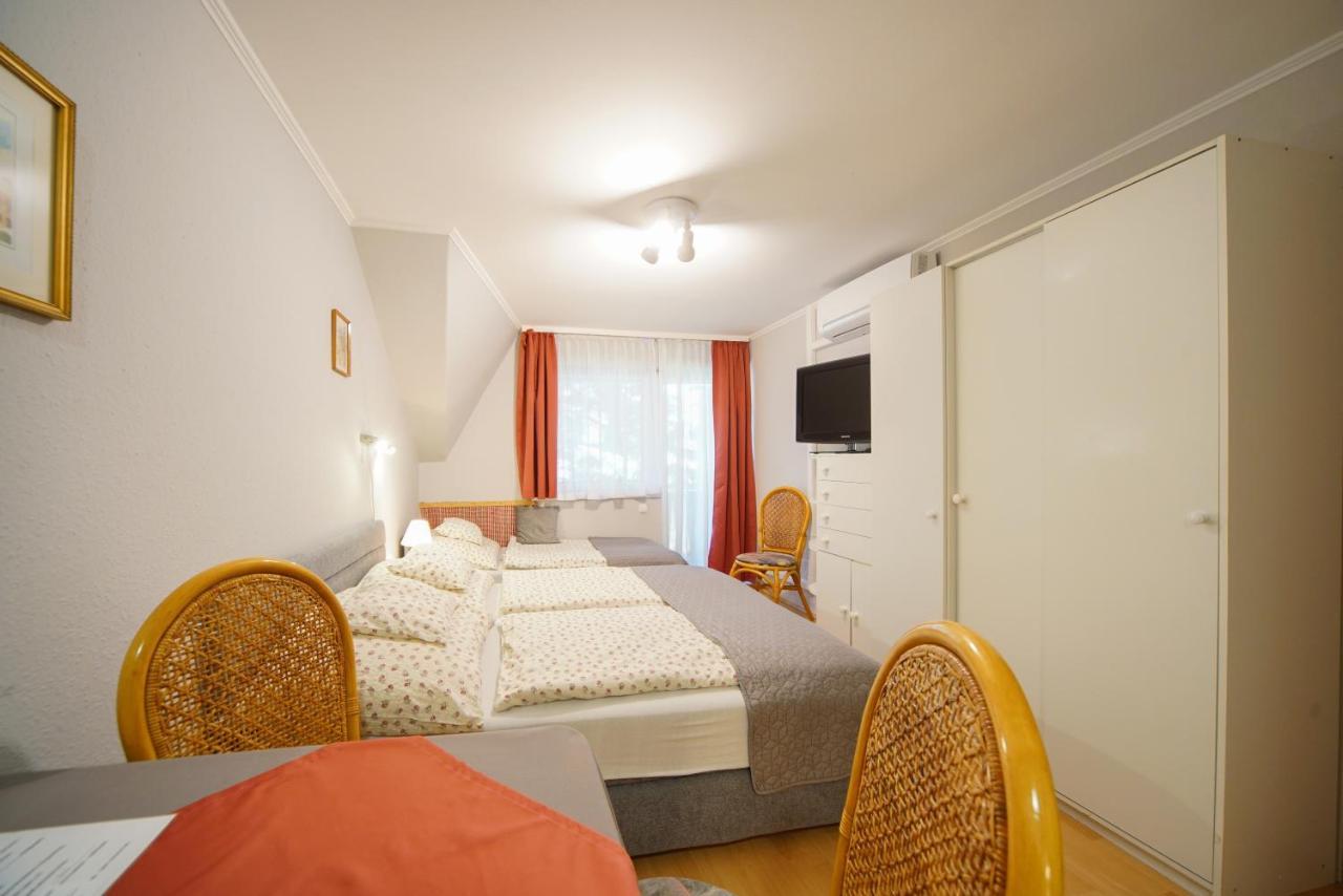 Siesta Vendégház Eger Esterno foto